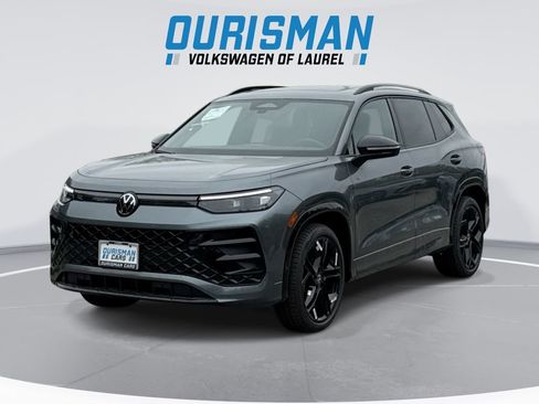New 2026 Volkswagen Tiguan SE R-Line FWD image 1