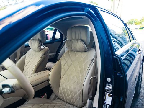 Used 2023 Mercedes-Benz S 580 4MATIC Sedan image 19