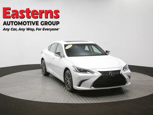 Used 2024 Lexus ES 250 w/ Premium Package AWD/4WD image 53
