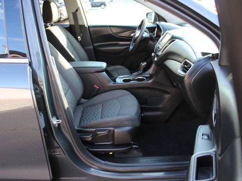 Used 2018 Chevrolet Equinox LT FWD image 34