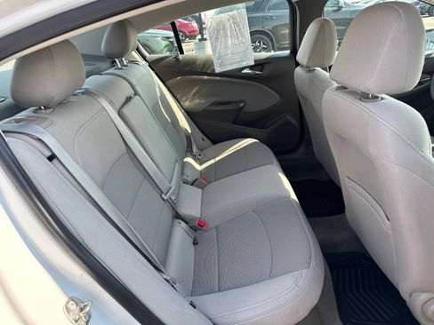 Used 2018 Chevrolet Cruze LT FWD image 13