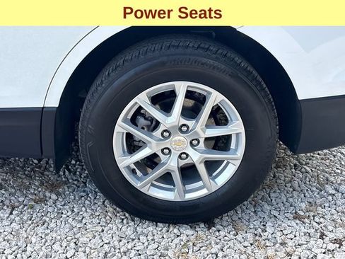 Used 2024 Chevrolet Equinox LT AWD/4WD image 9