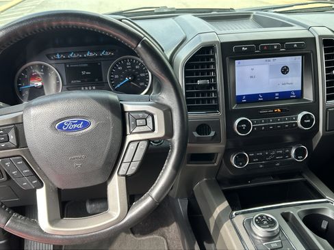 Certified 2021 Ford Expedition XLT image 12