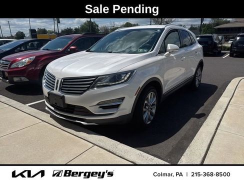 Used 2018 Lincoln MKC Select w/ Select Plus Package AWD/4WD image 1