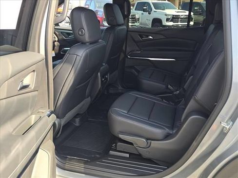 New 2026 Chevrolet Traverse LT w/ Midnight/Sport Edition FWD image 16
