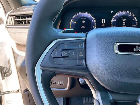 New 2026 Jeep Grand Cherokee L Limited image 31