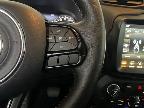 Used 2022 Jeep Renegade Trailhawk w/ Sun/Sound Group image 64