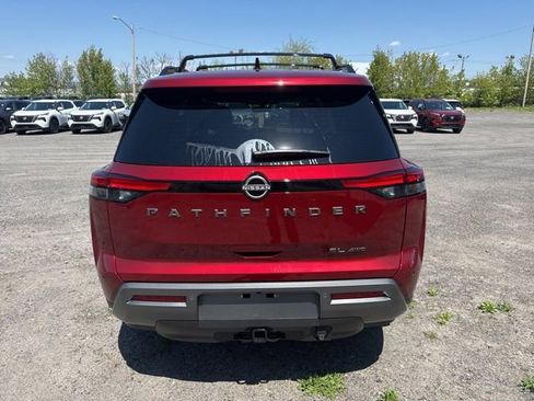 New 2026 Nissan Pathfinder SL w/ SL Premium Package AWD/4WD image 6