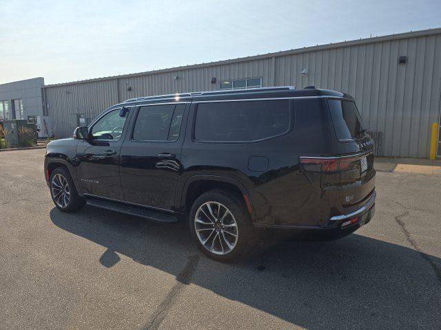 Used 2024 Jeep Wagoneer L Series II w/ Convenience Group I AWD/4WD image 15