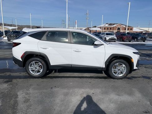 New 2026 Hyundai Tucson SE AWD/4WD image 9