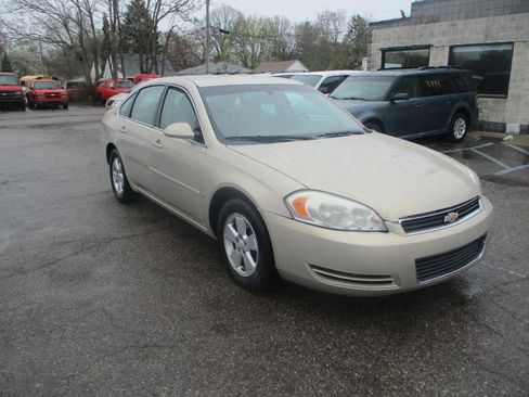 Used 2008 Chevrolet Impala LT w/ Luxury Edition Package FWD image 1