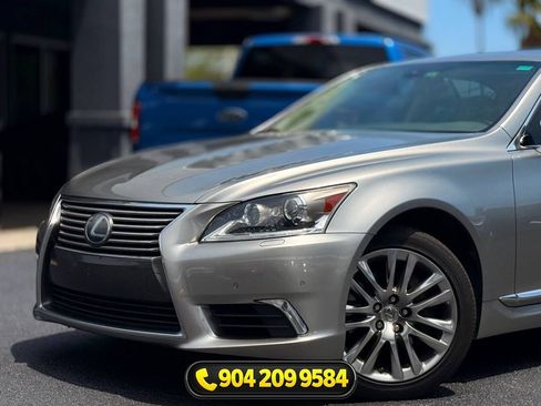 Used 2016 Lexus LS 460 w/ Comfort Package RWD image 2