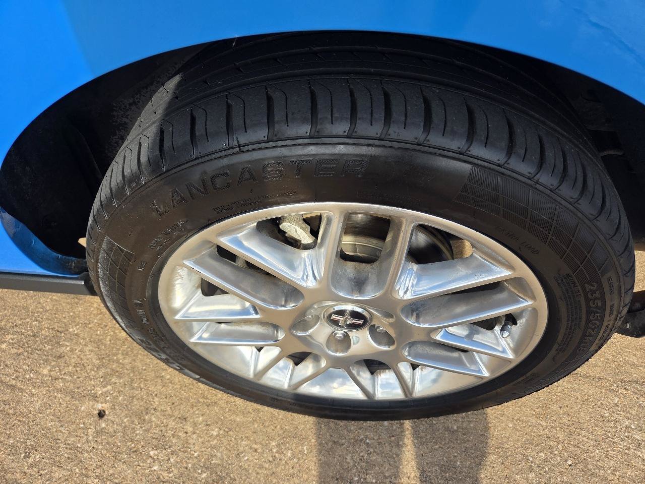 Used 2012 Ford Mustang Premium RWD image 18