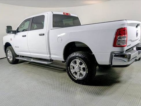 Used 2024 RAM 2500 Big Horn w/ Off Road Package AWD/4WD image 4