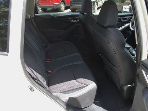 Certified 2023 Subaru Forester Premium AWD/4WD image 36