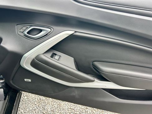 Used 2016 Chevrolet Camaro LT RWD image 13