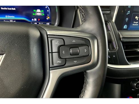 Used 2023 Chevrolet Suburban Premier image 20