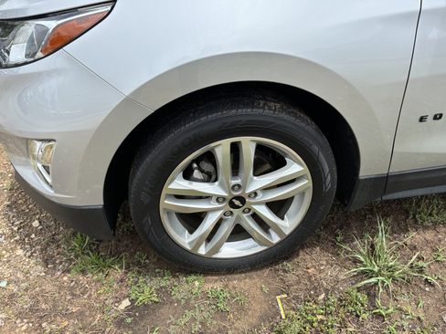Used 2019 Chevrolet Equinox Premier FWD image 5