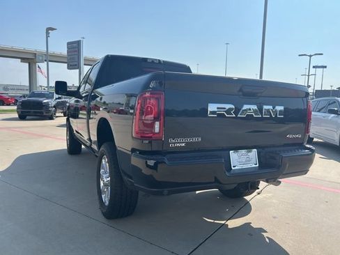 Used 2025 RAM 2500 Laramie AWD/4WD image 7