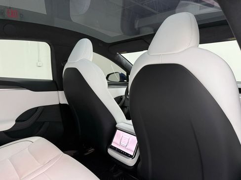 Used 2023 Tesla Model S Plaid image 12