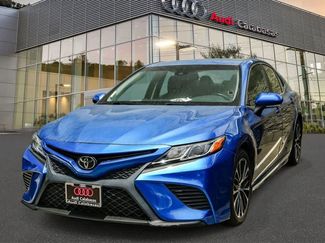 Used 2018 Toyota Camry SE w/ Convenience Package FWD video 1