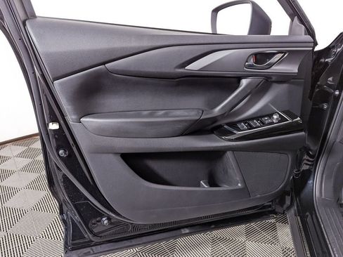 Used 2023 MAZDA CX-9 Touring image 19