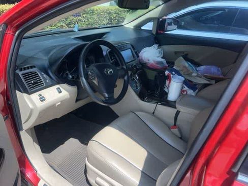 Used 2009 Toyota Venza image 2