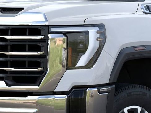 New 2026 GMC Sierra 3500 SLE w/ SLE Convenience Package AWD/4WD image 10