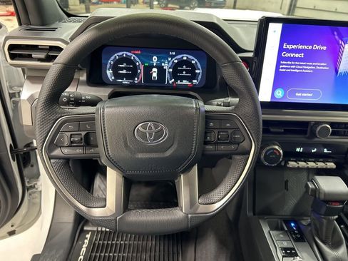 Used 2024 Toyota Tacoma TRD Sport image 13