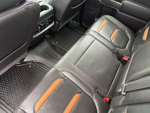 Used 2022 GMC Sierra 1500 AT4 w/ AT4 Premium Package image 4