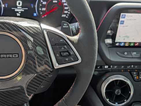 Used 2019 Chevrolet Camaro ZL1 RWD image 27