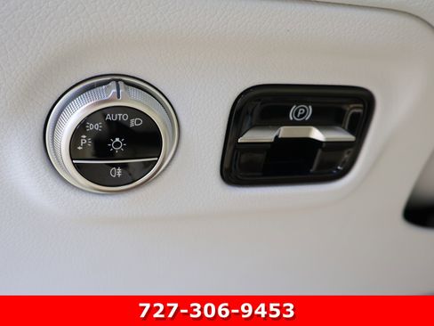 Certified 2023 Mercedes-Benz EQS 580 4MATIC Sedan image 24