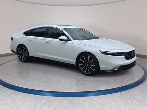 New 2025 Honda Accord Touring image 3