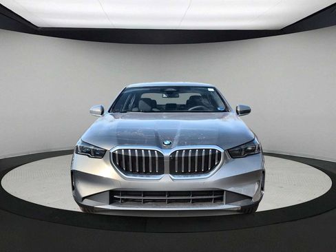 Used 2026 BMW 530i xDrive AWD/4WD image 3