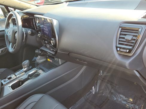 Used 2023 Lexus NX 350 F Sport image 32
