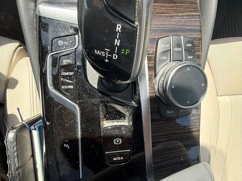 Certified 2023 BMW 540i w/ Premium Package RWD image 20