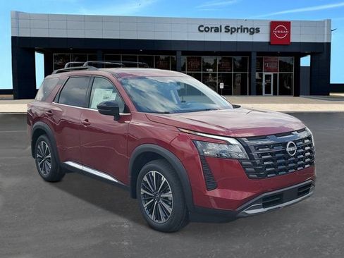 New 2026 Nissan Pathfinder Platinum w/ Cargo Package FWD image 5