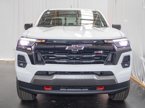 New 2026 Chevrolet Colorado Z71 w/ Technology Package AWD/4WD image 2