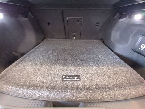 Used 2021 Volkswagen ID.4 Pro S image 33