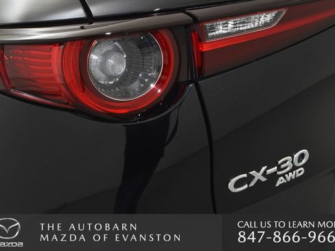 Used 2025 MAZDA CX-30 AWD 2.5 S w/ Premium Package image 32