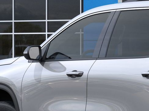 New 2026 Chevrolet Traverse LT w/ LPO, Floor Liner Package AWD/4WD image 12