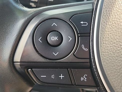 Used 2021 Toyota Corolla XSE FWD image 11