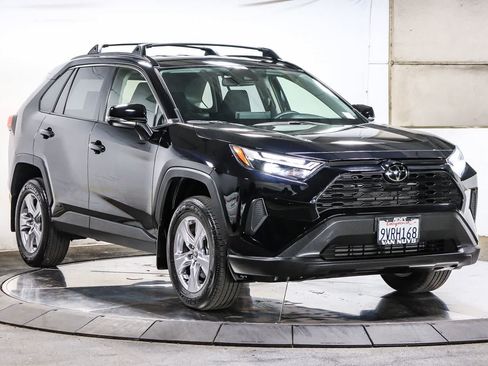 Certified 2025 Toyota RAV4 XLE AWD/4WD image 3