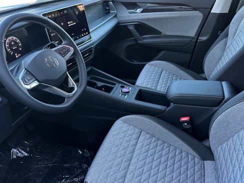 New 2026 Volkswagen Tiguan S image 10