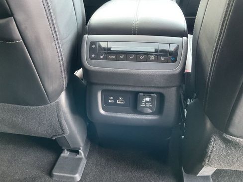 Used 2024 Nissan Pathfinder Platinum w/ Cargo Package AWD/4WD image 21
