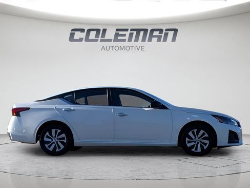 Certified 2025 Nissan Altima 2.5 S FWD image 4