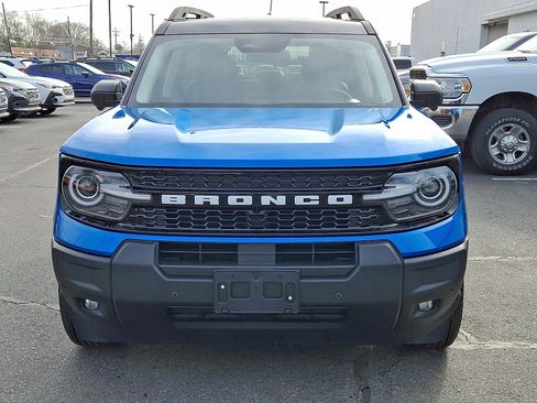 Used 2025 Ford Bronco Sport Outer Banks w/ Outer Banks Tech Package+ AWD/4WD image 2