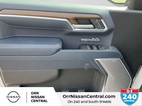 Used 2024 Chevrolet Silverado 1500 High Country w/ High Country Premium Package AWD/4WD image 16