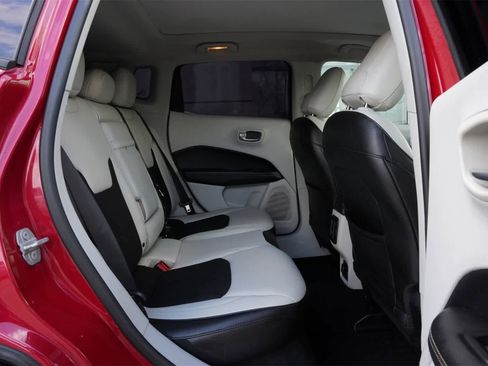 Used 2018 Jeep Compass Latitude w/ Popular Equipment Group image 20