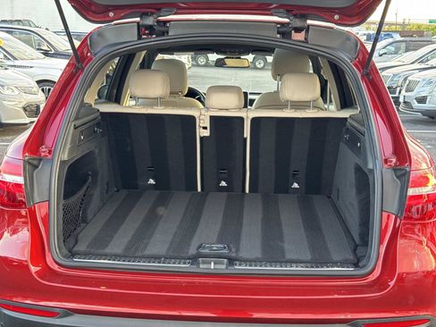 Used 2018 Mercedes-Benz GLC 300 4MATIC image 17